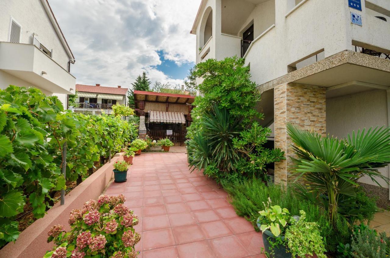 Apartments Branka Punat Luaran gambar